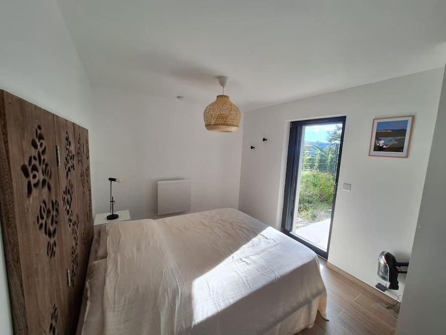 Logement Neuf A 2 Pas Du Lac La Bridoire エクステリア 写真