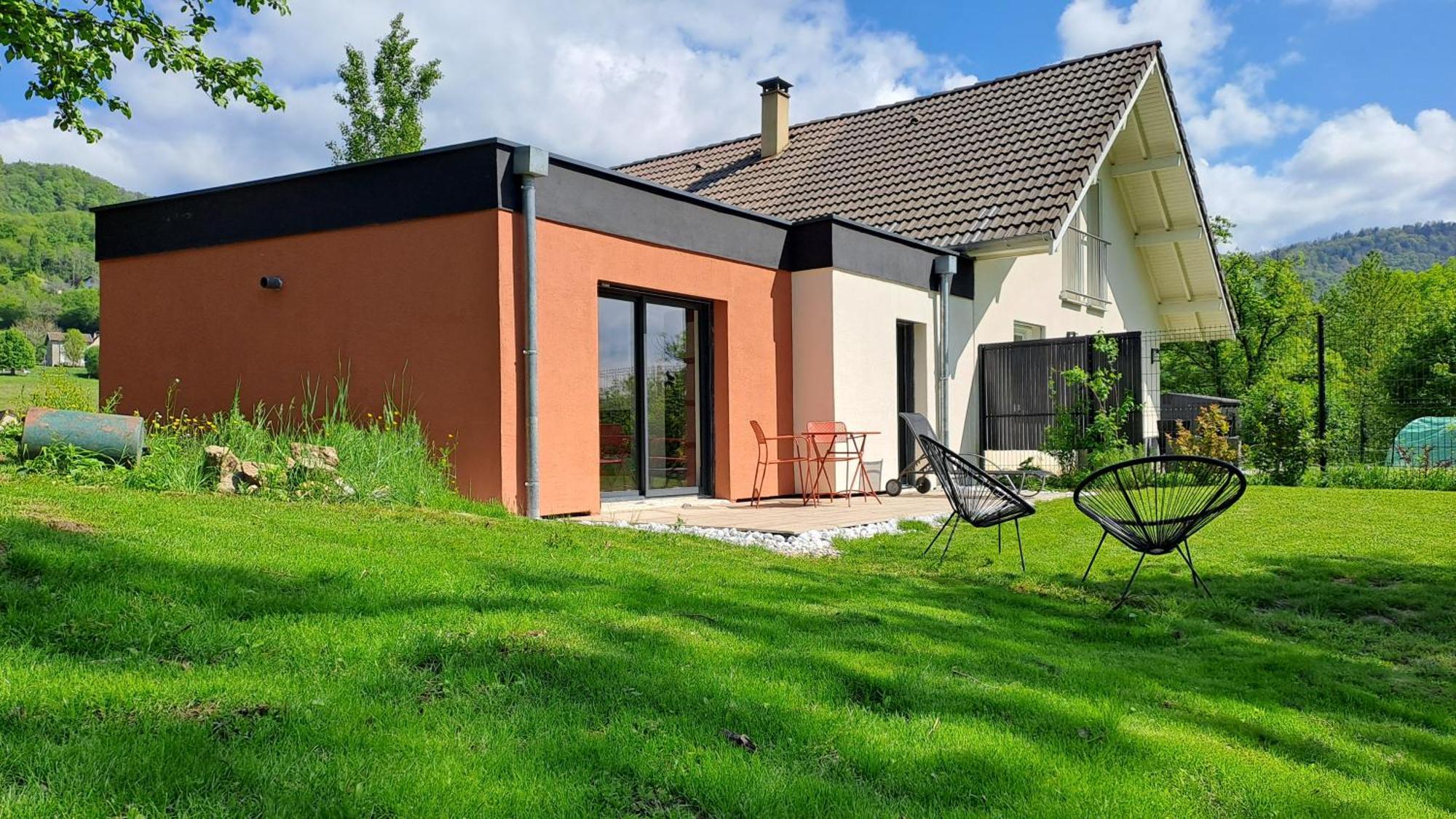 Logement Neuf A 2 Pas Du Lac La Bridoire エクステリア 写真