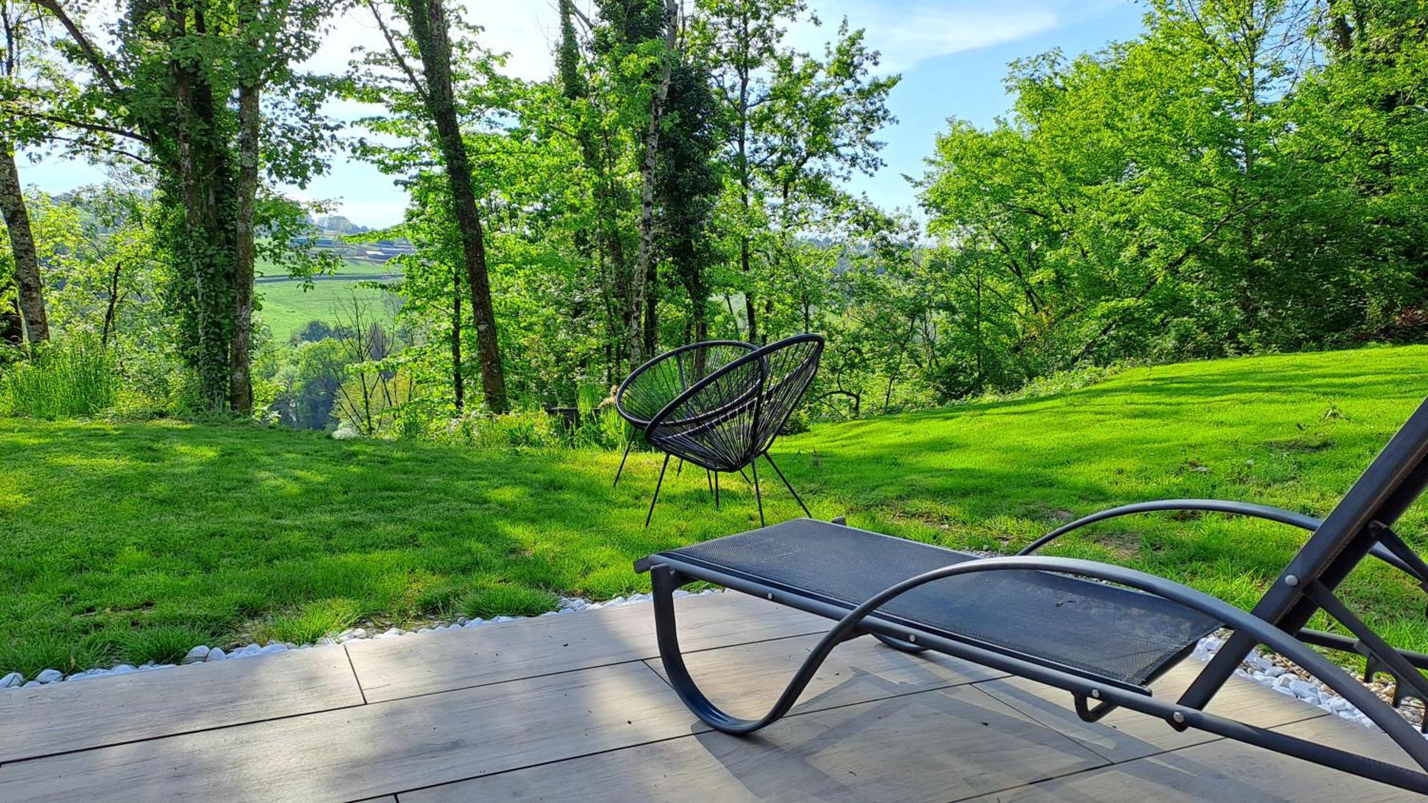 Logement Neuf A 2 Pas Du Lac La Bridoire エクステリア 写真
